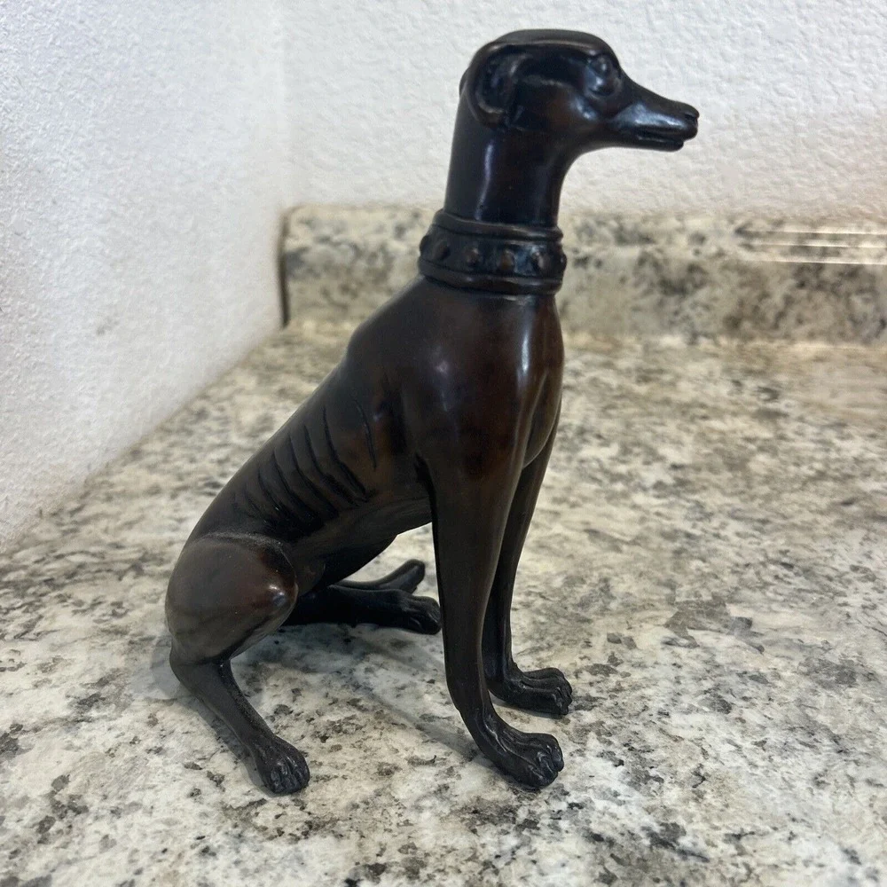Sitting Dog‎ Statue 7